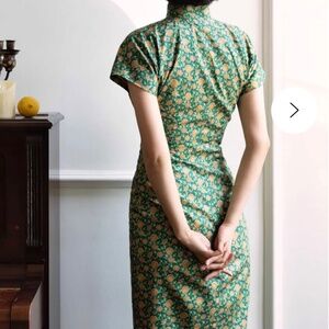 Handmade Natural Cotton Floral Qi Pao Cheongsam (NWT, Unworn)